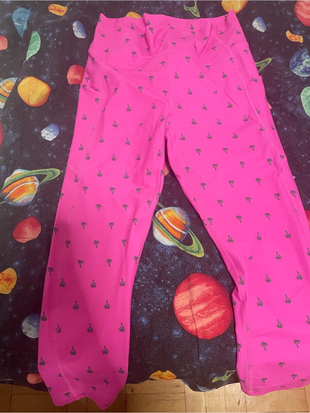 Fabletics Hot Pink Capri Leggings with Tiny Palm Print
